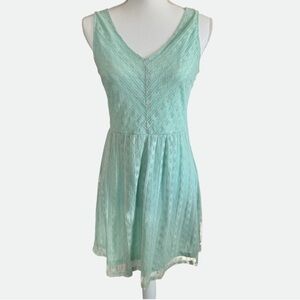 Mint Green Sleeveless Lace Dress